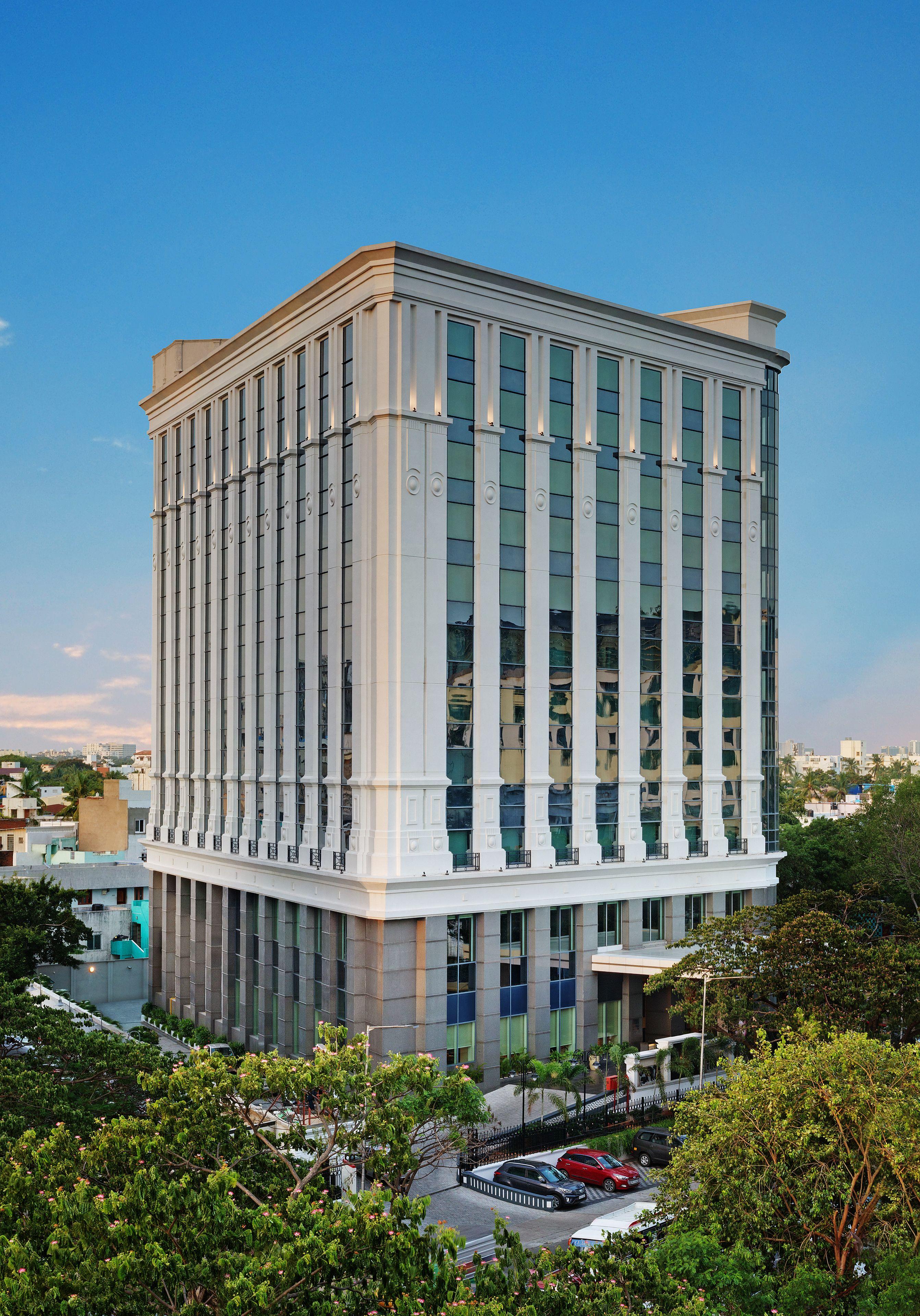 HOTEL RAMADA PLAZA CHENNAI | ⋆⋆⋆⋆⋆ | INDIA | SEASON DEALS FROM $123